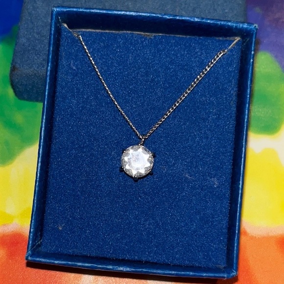 1k Diamond solitary necklace white gold over silver - Picture 2 of 3